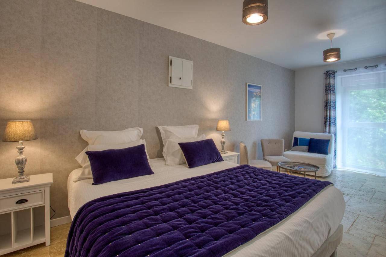Domaine Des Pierres Blanches - Chambres D'Hotes Carlux Exterior foto